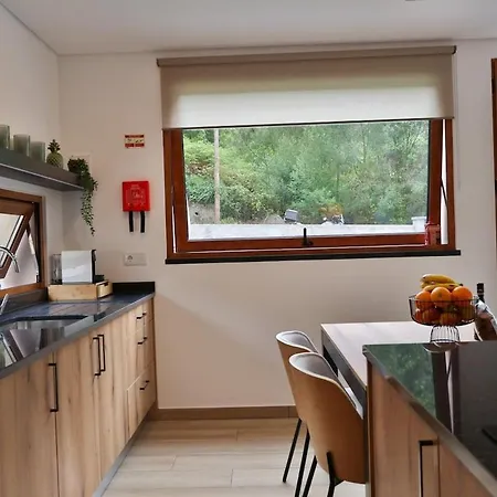 Refugio Da Ribeira Дом отдыха *